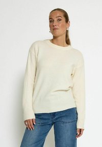 Пуловер Пуловер