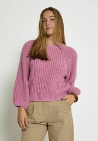 Пуловер Пуловер