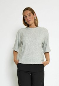 Футболка Футболка