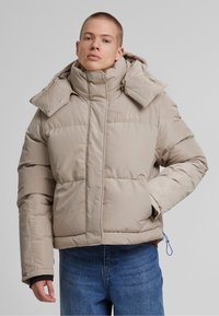 Зимняя куртка Зимняя куртка