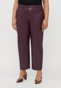 Широкие брюки Широкие брюки