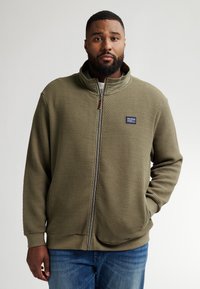 Вязаная кофта Вязаная кофта