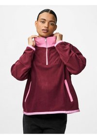 Флисовая куртка Флисовая куртка