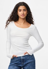 Лонгслив Лонгслив