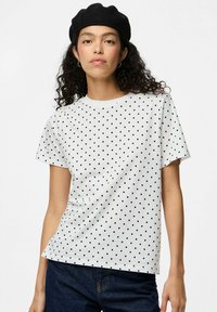 Футболка Футболка