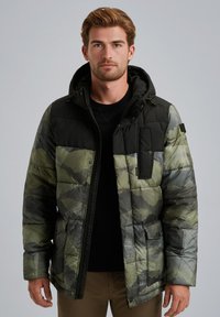 Зимняя куртка Зимняя куртка