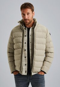 Зимняя куртка Зимняя куртка