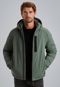 Зимняя куртка Зимняя куртка