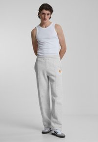 Спортивные штаны Спортивные штаны