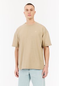 Футболка Футболка