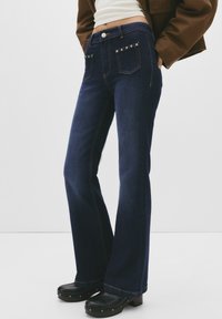 Джинсы Джинсы