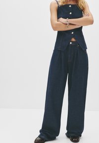 Свободные джинсы Свободные джинсы