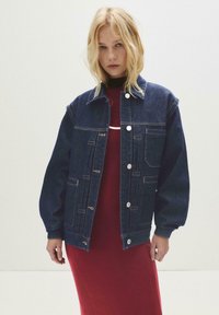 Джинсовая куртка Джинсовая куртка