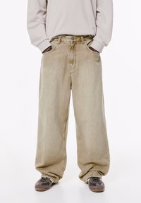 Свободные джинсы Свободные джинсы