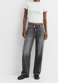 Прямые джинсы Прямые джинсы