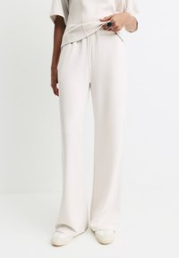 Спортивные штаны Спортивные штаны