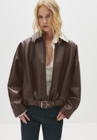 Кожаная куртка Кожаная куртка