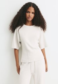 Футболка Футболка