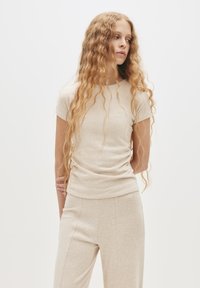 Футболка Футболка