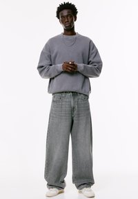 Свободные джинсы Свободные джинсы