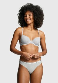 Стринги Стринги