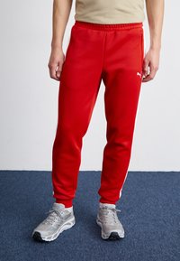 Спортивные штаны Спортивные штаны