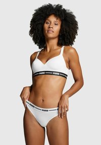 Стринги Стринги