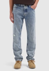 Прямые джинсы Прямые джинсы