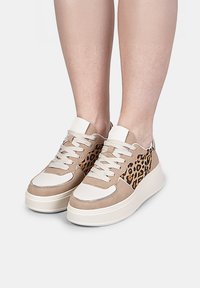 Сникерсы Сникерсы