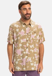 Рубашка с коротким рукавом Рубашка с коротким рукавом