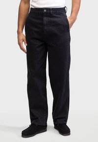 Прямые джинсы Прямые джинсы