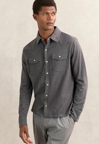 Рубашка Рубашка