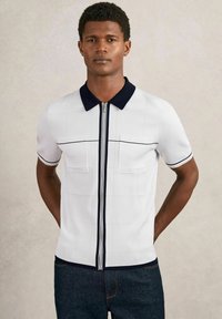 Вязаная кофта Вязаная кофта