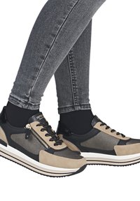 Сникерсы Сникерсы