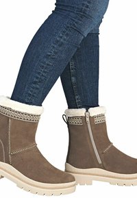 Ботинки Ботинки