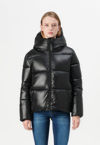 Зимняя куртка Зимняя куртка