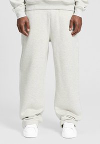 Спортивные штаны Спортивные штаны