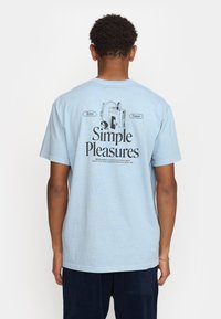 Футболка Футболка