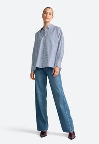 Блузка-рубашка Блузка-рубашка