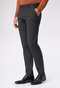 Чиносы Чиносы