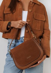 Кожаная сумка Кожаная сумка