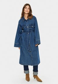 Тренч Тренч