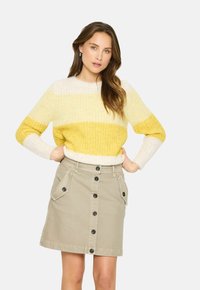 Пуловер в полоску Пуловер в полоску