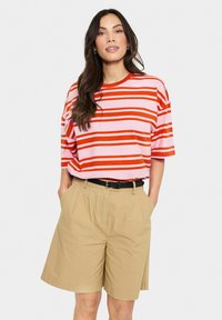 Футболка Футболка