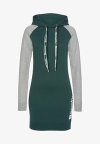 Короткое платье Короткое платье