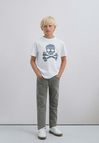 Футболка Футболка