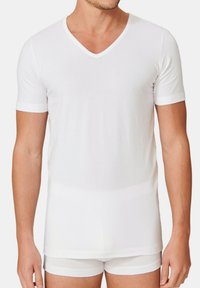 Футболка Футболка