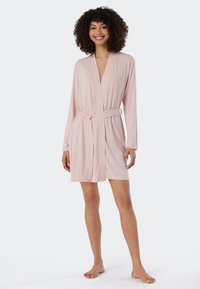 Халат Халат