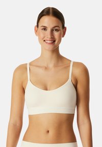 Бюстгальтер Бюстгальтер