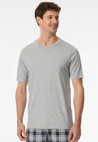 Футболка Футболка